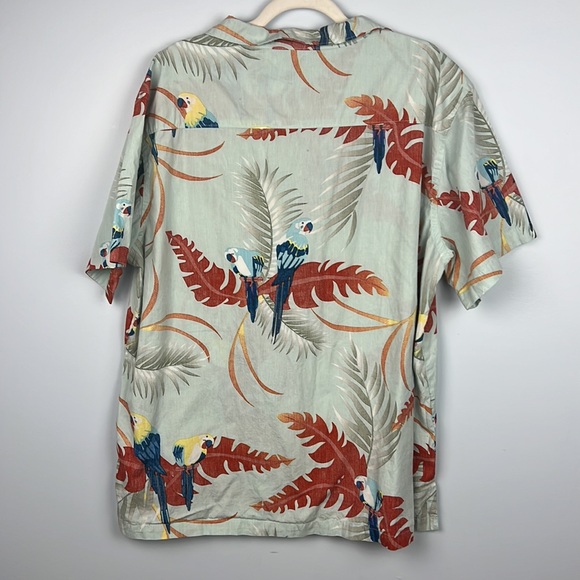 Barefoot in Paradise by Aloha Royals casual button down tropical Hawaiian shirt - Picture 9 of 10
